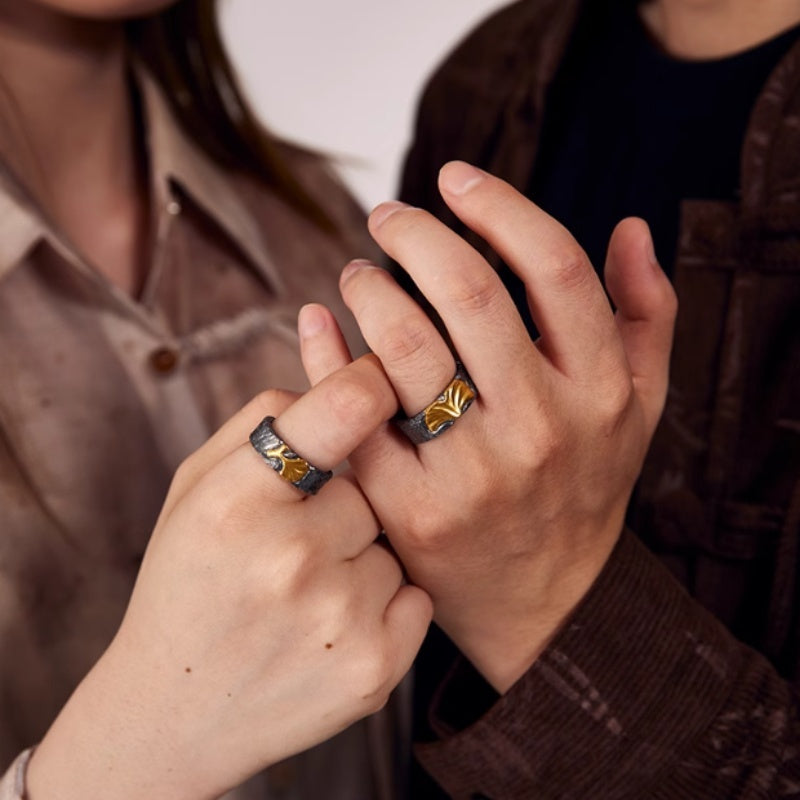 Couple A Pair Of Gold And Silver Rings